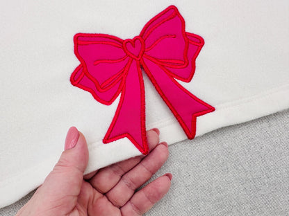 Heart Side Bow Applique