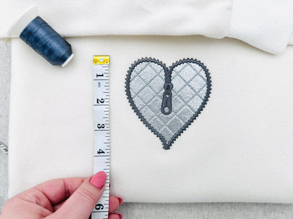 HTV glitter vinyl Zipper Heart Applique machine embroidery designs kids girls Valentines Day Heart shape design