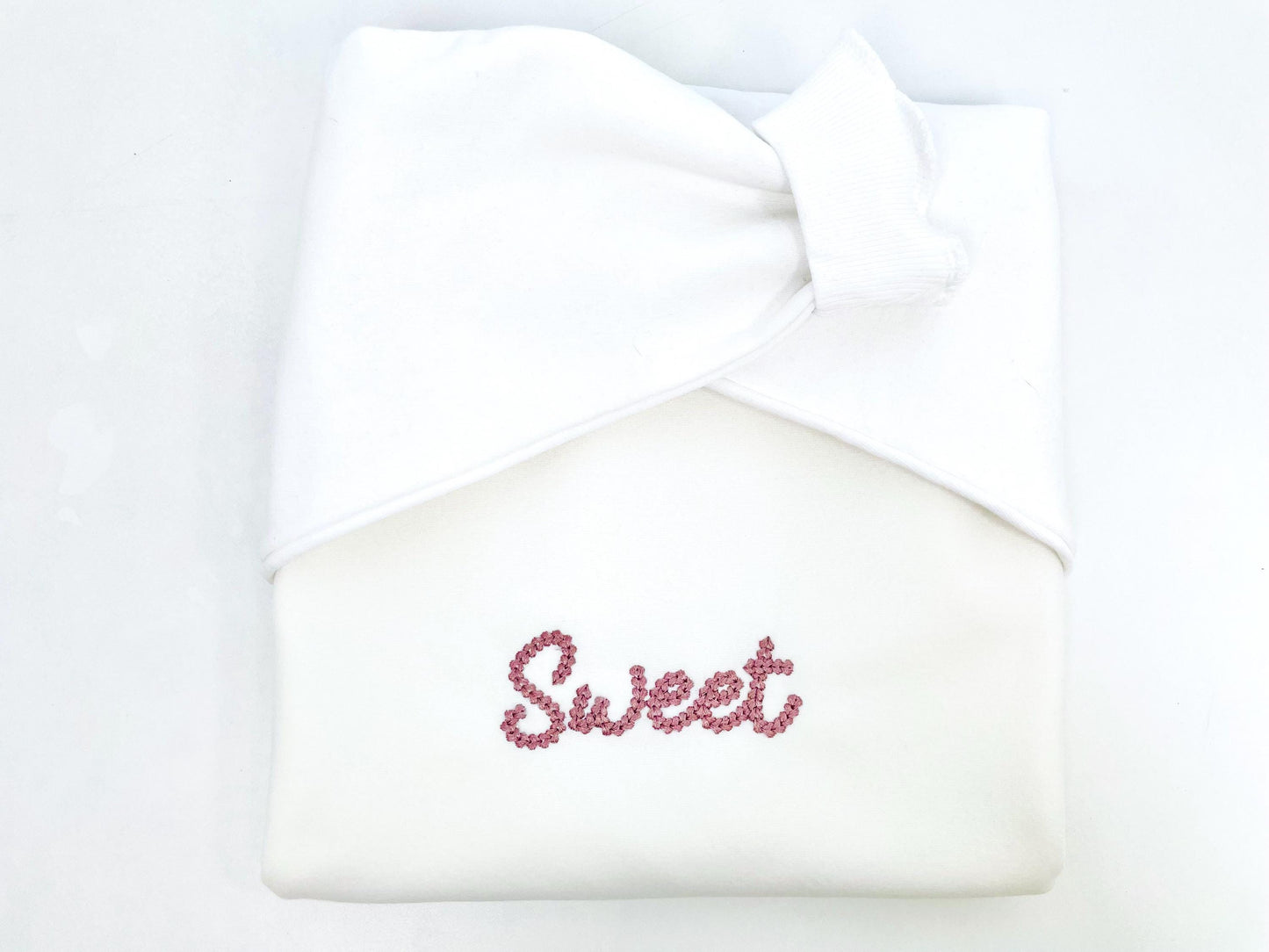 Extra Bold Chain Font Whirly