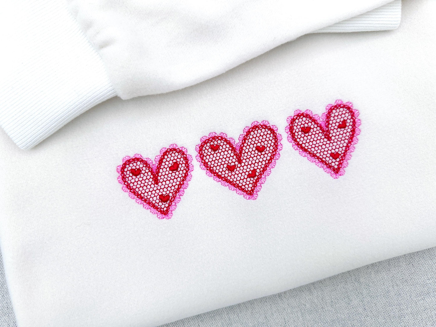 Three Hearts in a row Heart patterned lace effect and awesome lace edge machine embroidery designs sizes 5 up to 9 in Valentines Day Border