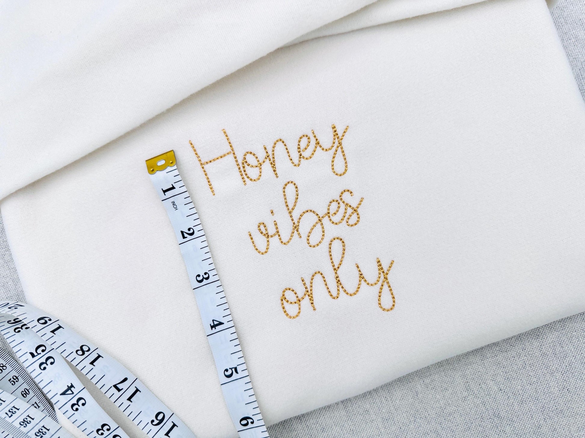 Handwritten script Font Honey Bean – Embroidery 0.9" 1" 1.3" 1.6" 2" 4" | BX PES DST JEF | Artapli