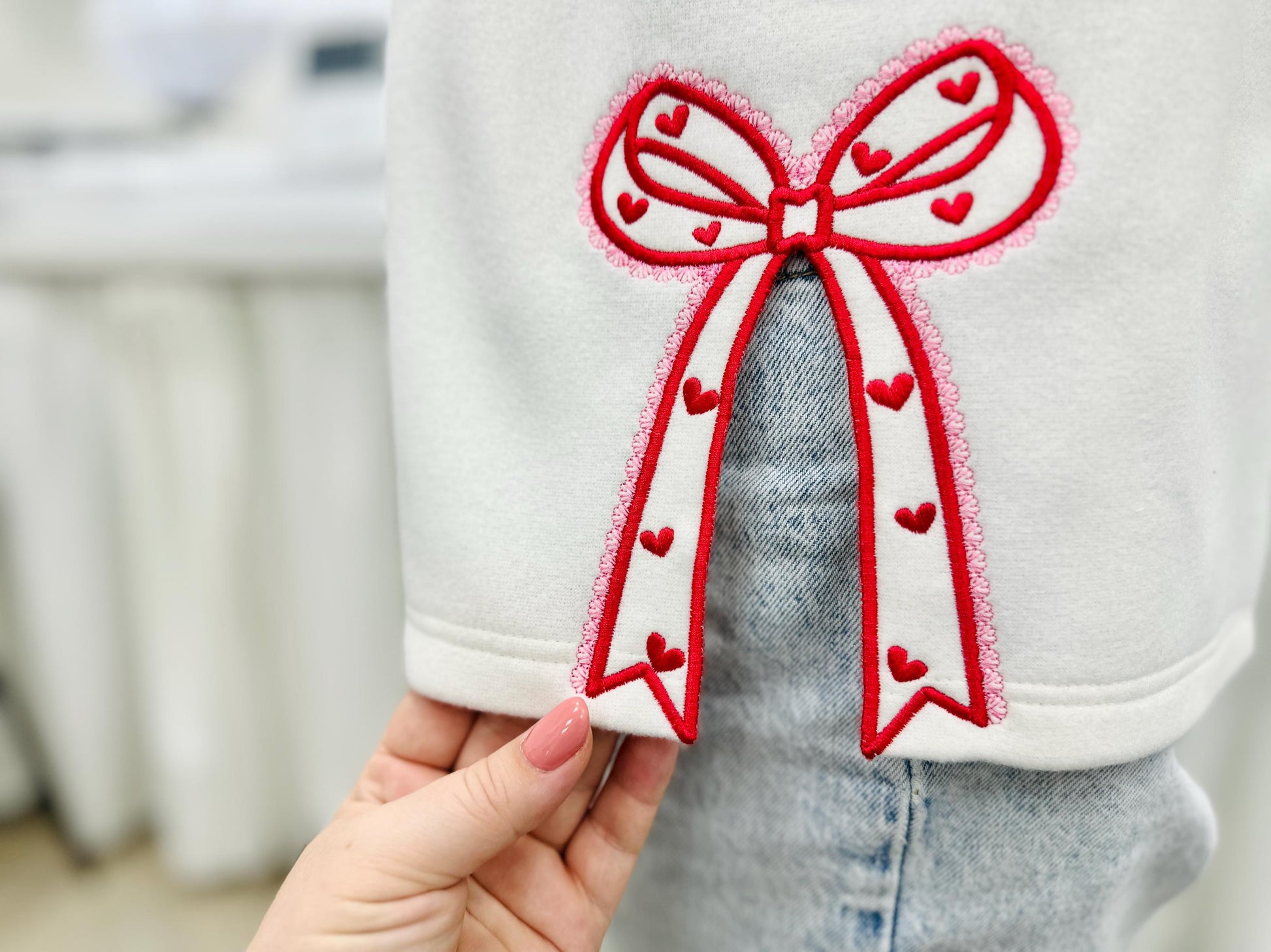 Heart Patterned Lace Bow