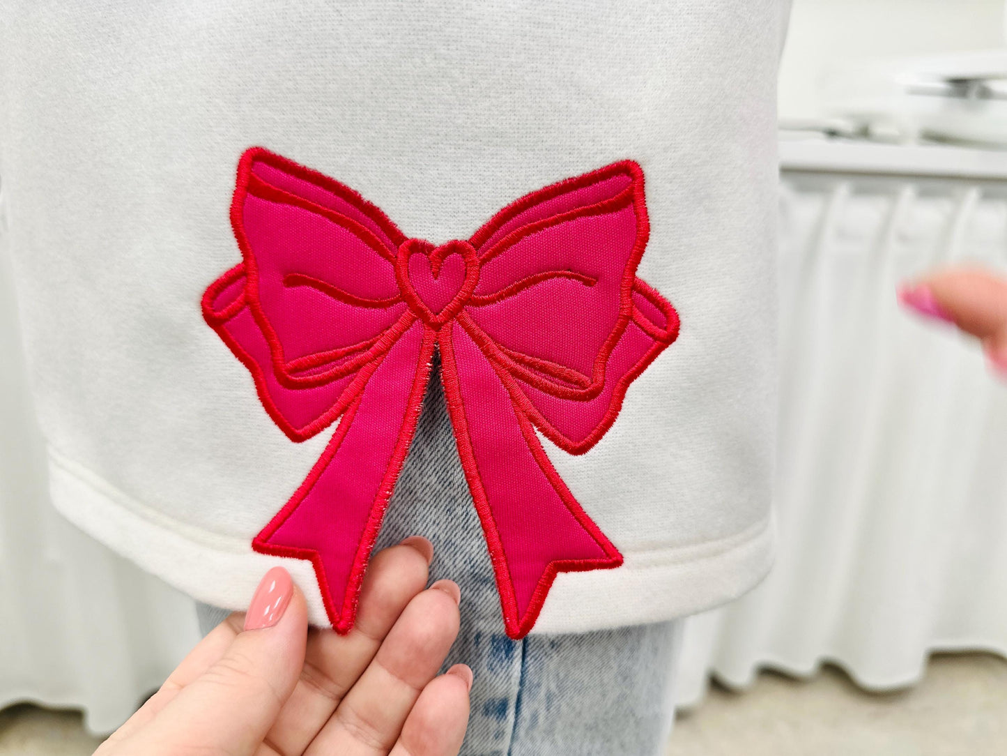 Heart Side Bow Applique
