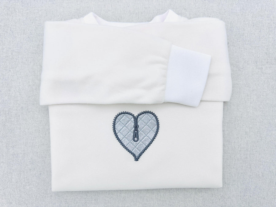 HTV glitter vinyl Zipper Heart Applique machine embroidery designs kids girls Valentines Day Heart shape design