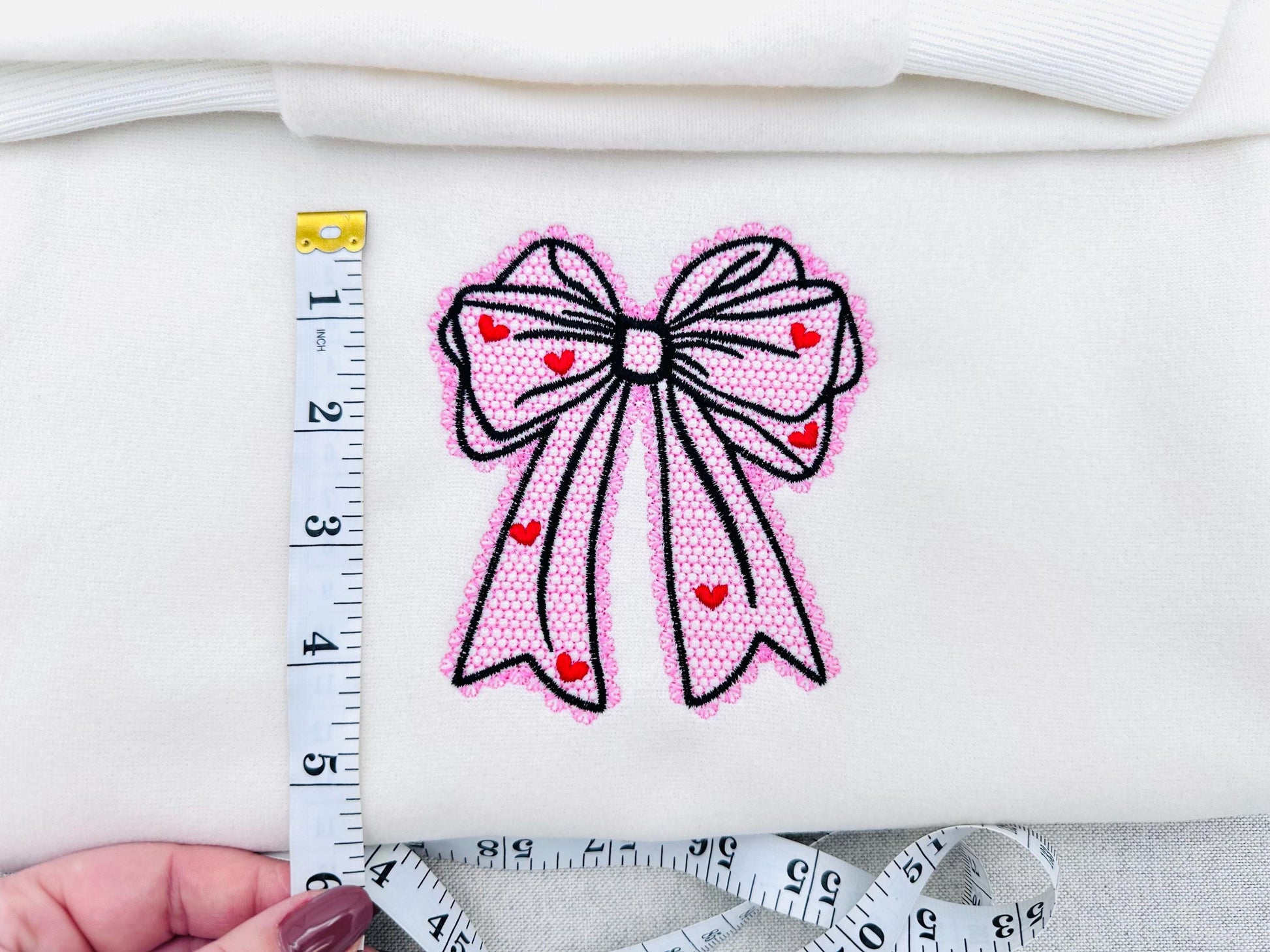 Lace Edge Heart Bow – Sizes 3.5" 4" 4.5" 5" 5.5" 6" BX Digital Font File | Artapli