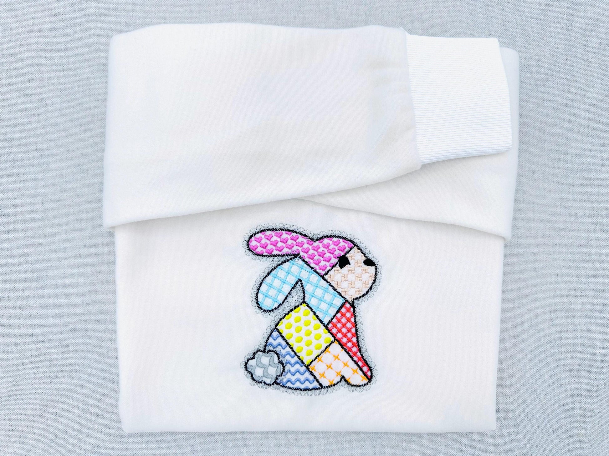 Adorable Patchwork Bunny with Lace edge kids baby girls outfit patterned Bunny outline machine embroidery designs many sizes 3 up to 8 inch