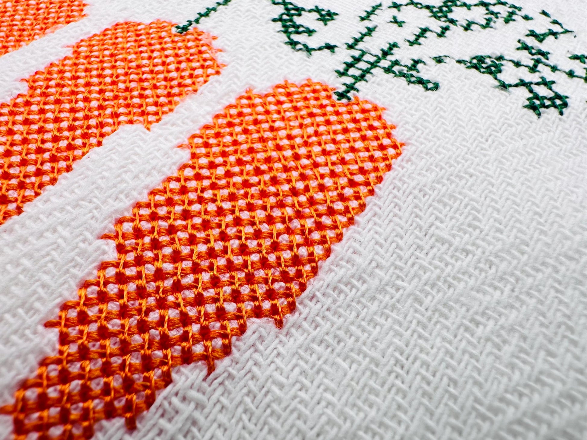 Cross Stitch Carrot Trio – Sizes 4.5" 5" 6" 8.5" 7" 10" Digital Embroidery File | Artapli