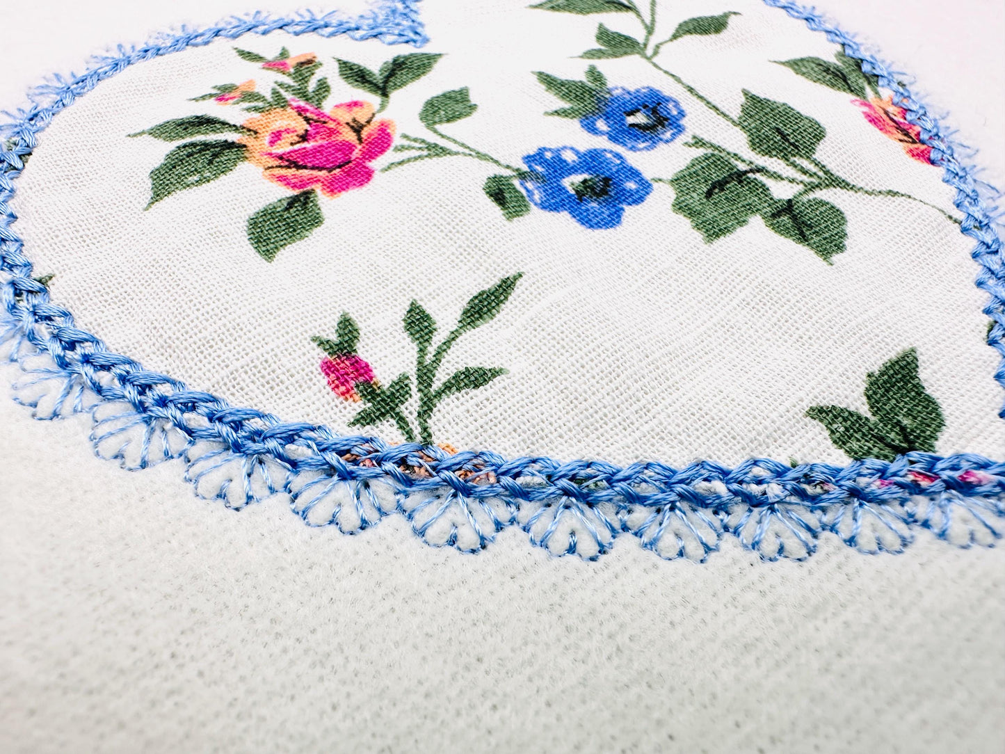 Delicate Lace Edge Heart Applique kids baby girls Valentine Monogram Heart shape frame machine embroidery designs sizes 3 up to 6 inch