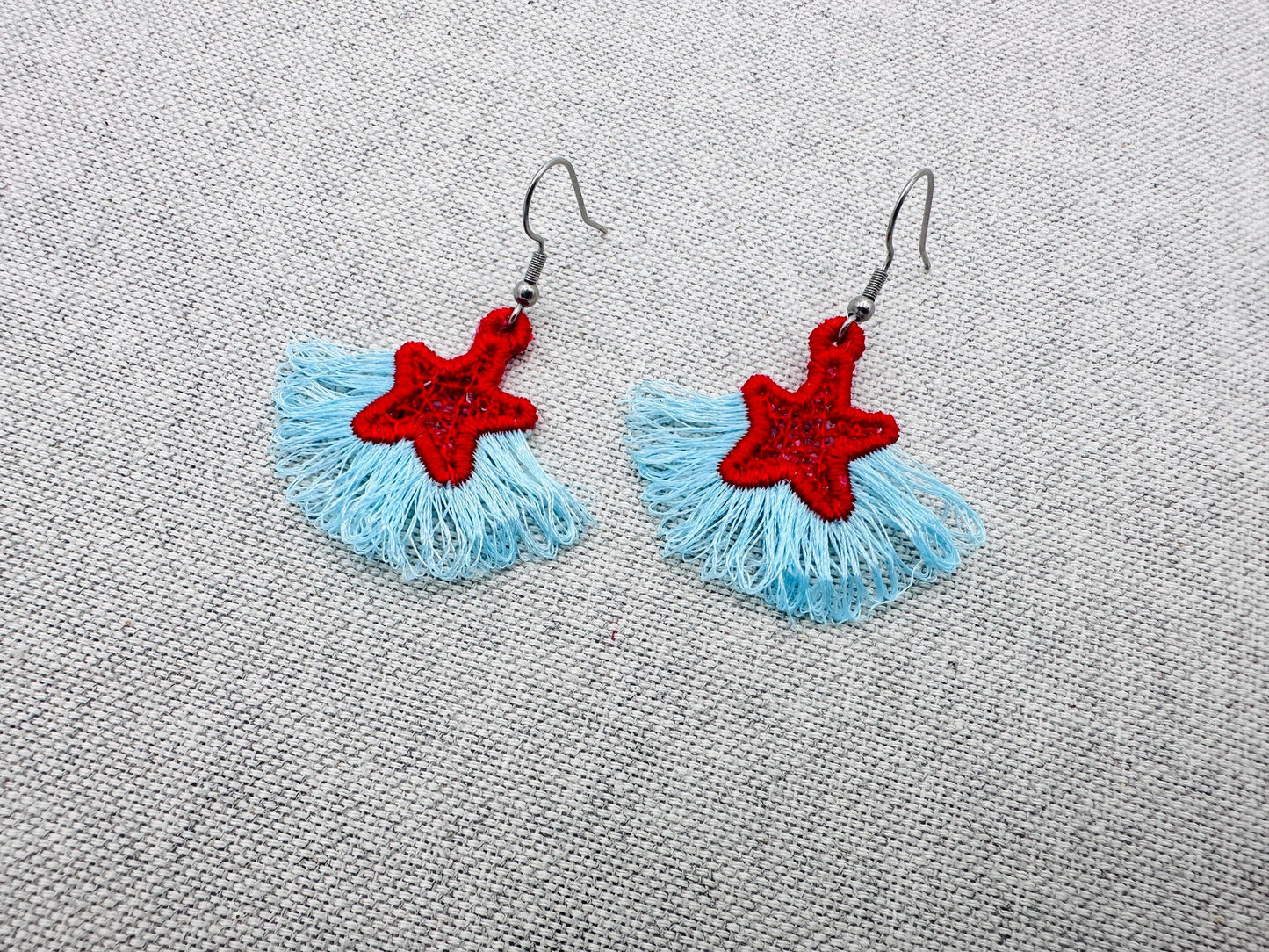 Fringed Star Earrings – Chenille embroidery design by Artapli