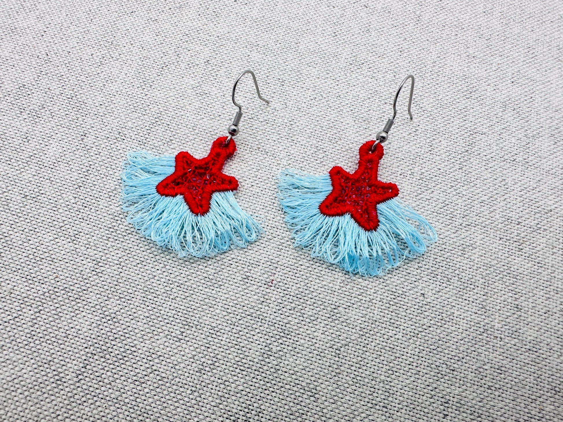 Fringed Star Earrings – Chenille embroidery design by Artapli