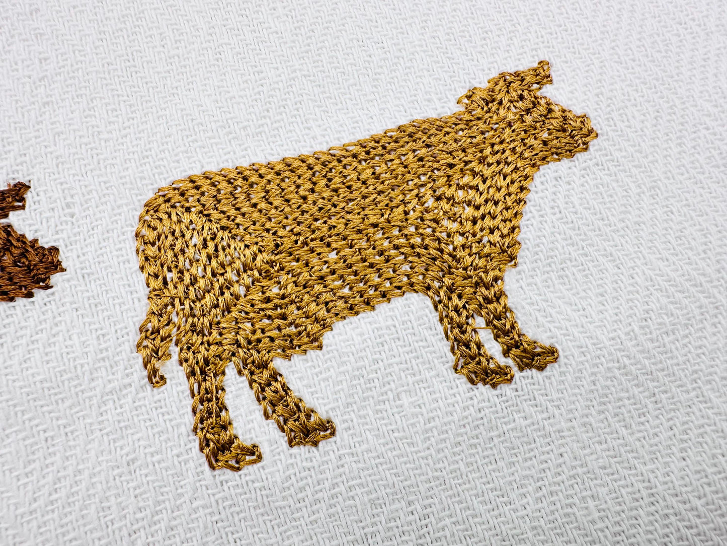 Farm Cow Outline – Kitchen machine embroidery pattern by Artapli