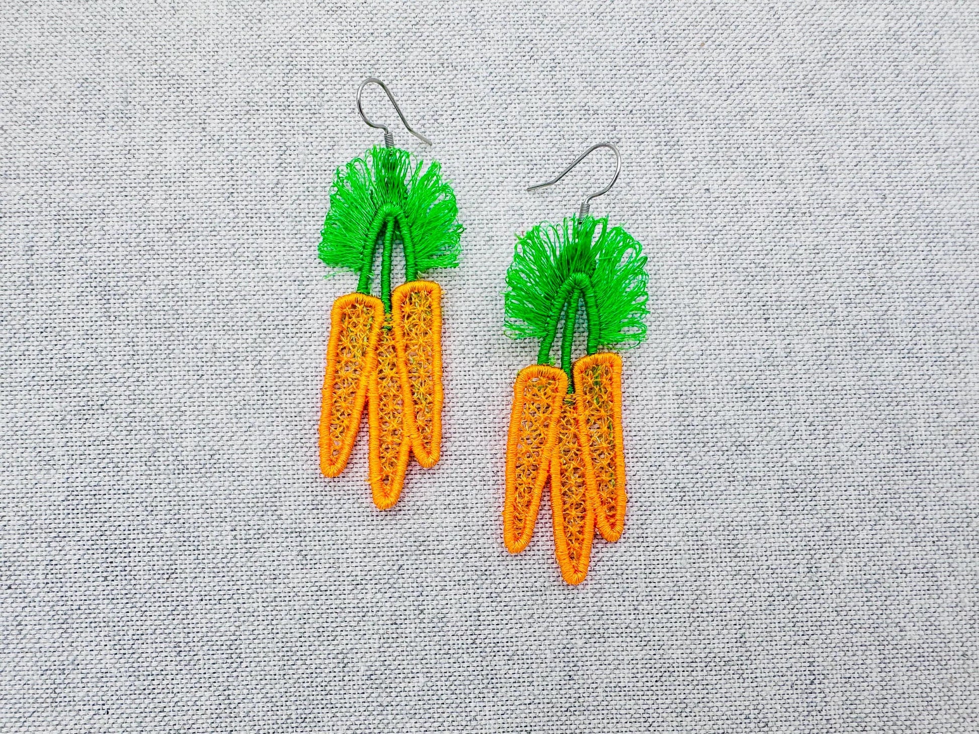 Three Easter Carrots FSL – Charm machine embroidery design by Artapli