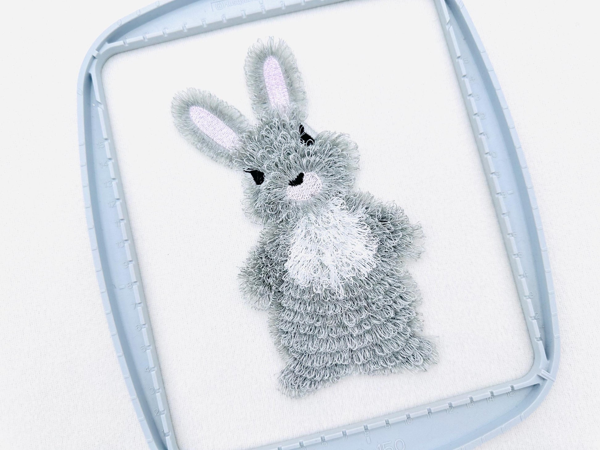 Fringed Fluffy Easter Bunny fringe – Animal machine embroidery design by Artapli