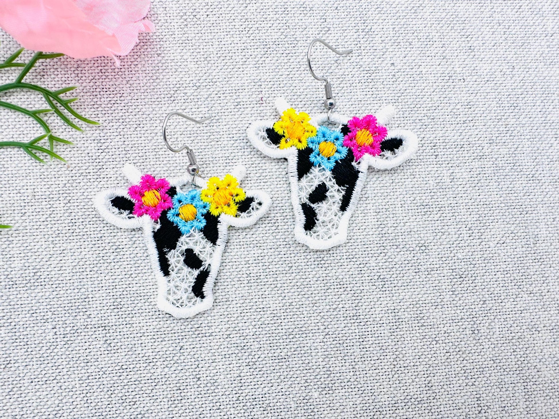 Lovely Floral Wreath Cow Cowgirl Earrings charm – Instant Download | Artapli