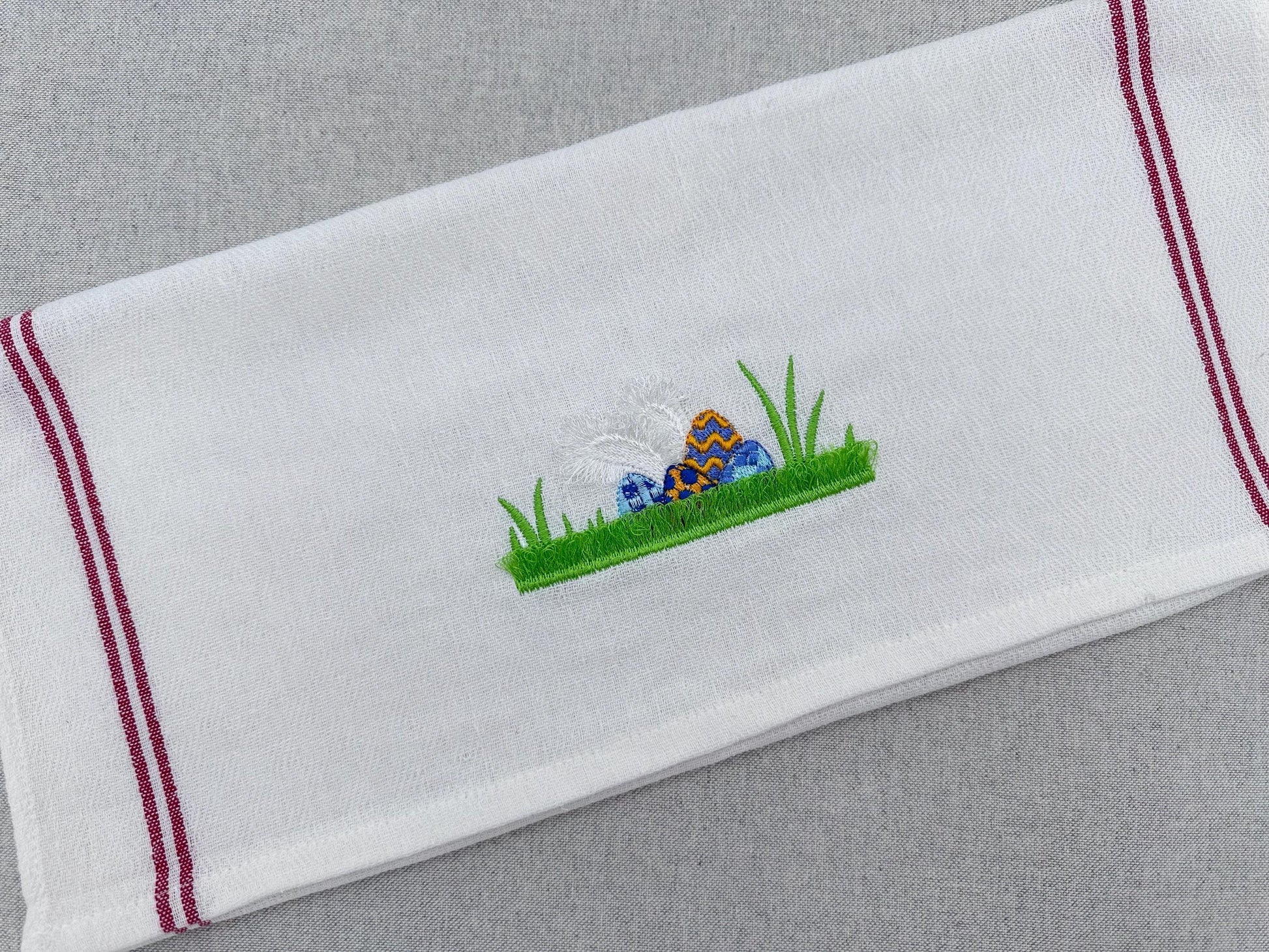 Peeking Easter Bunny hiding Eggs Fringe Embroidery 4" 4.5" 5" 5.5" 6" 7" | Chenille PES DST JEF | Artapli