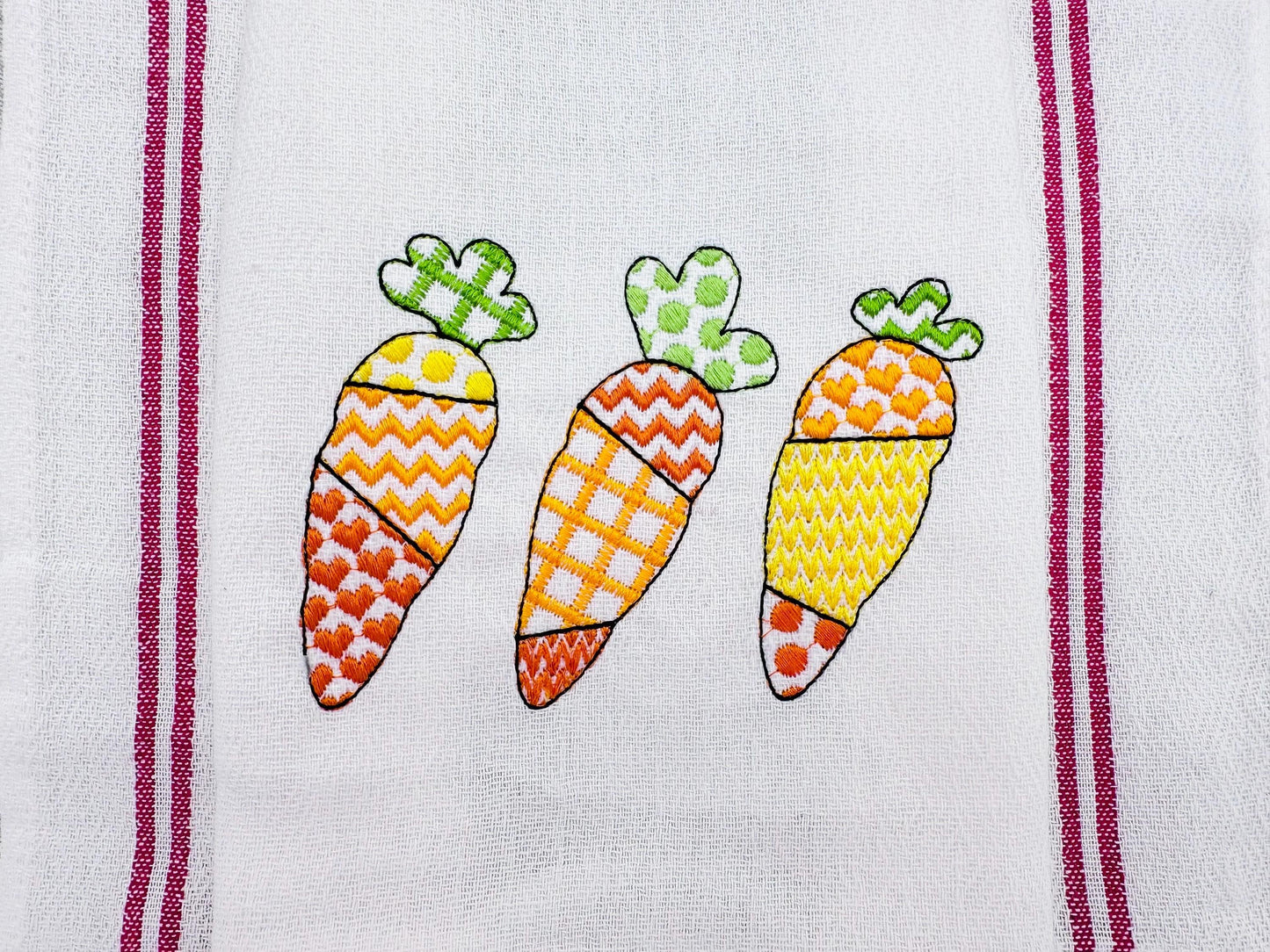 Patchwork Carrot Trio – Kitchen embroidery pattern by Artapli
