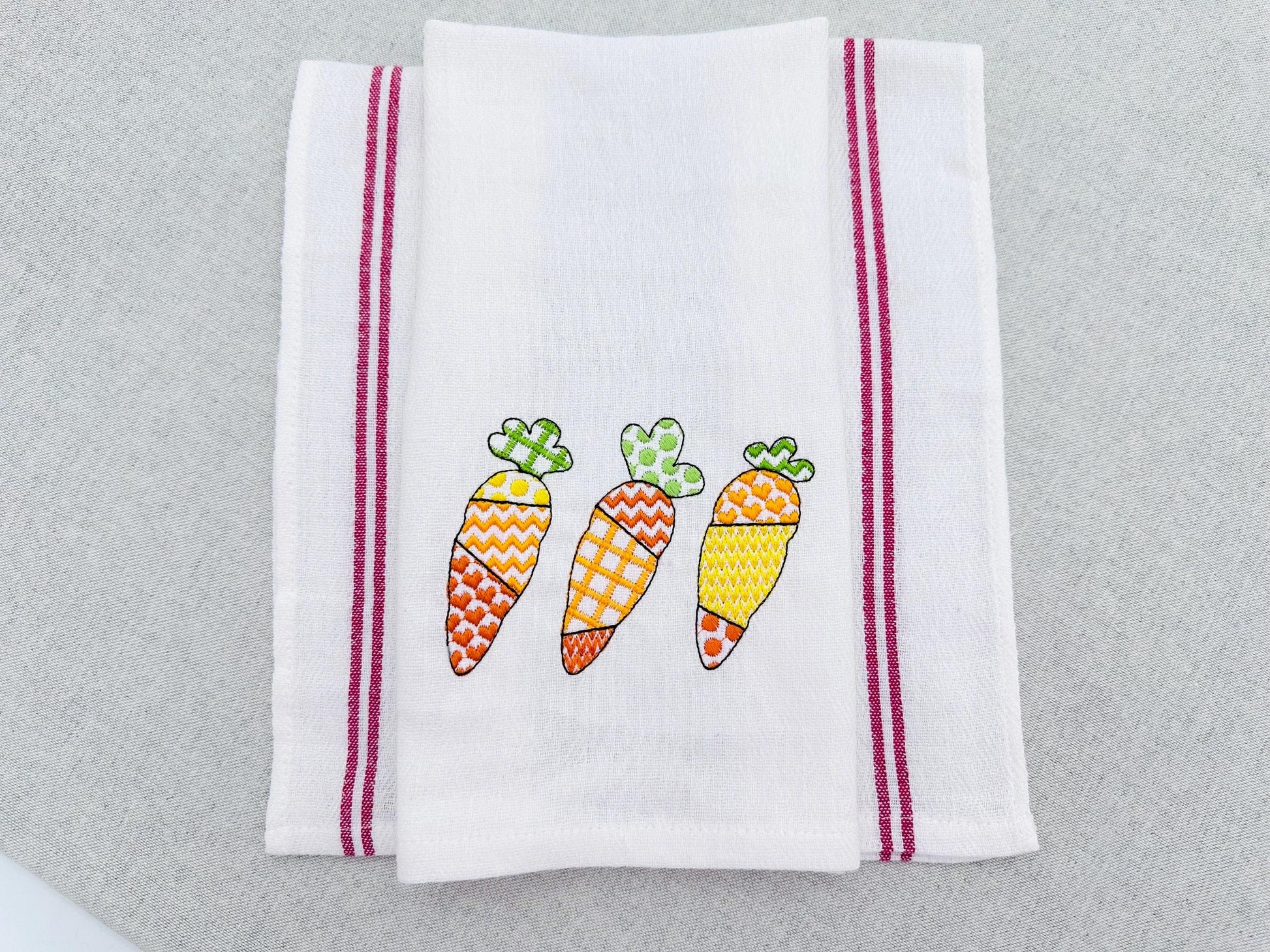 Patchwork Carrot Trio – Farm digital embroidery pattern by Artapli