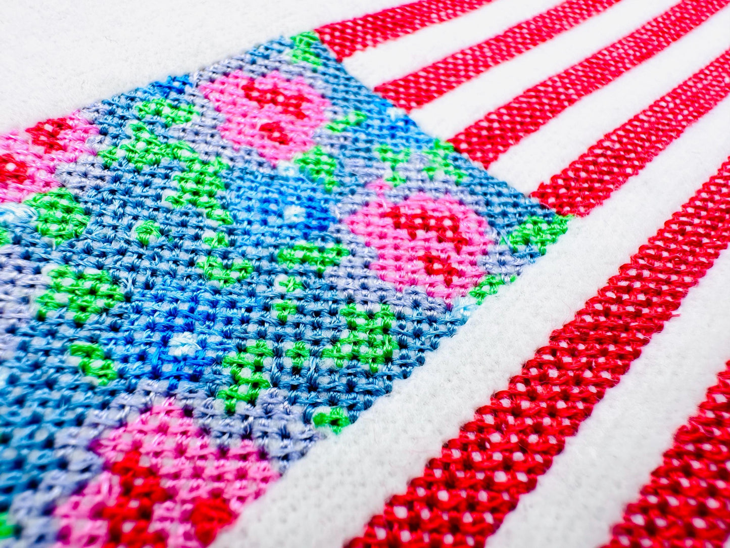 Cross Stitch Rose Floral Flag Machine Embroidery 5.5" 6.5" 8" 5" 7" 6" | PES DST JEF | Artapli