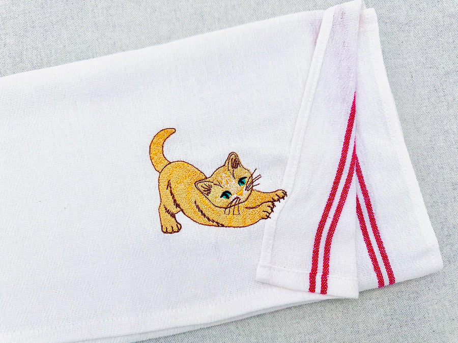 Lovely Scratching  Kitty In-the-Hoop Embroidery 3" 3.5" 4" | PES DST JEF | Artapli