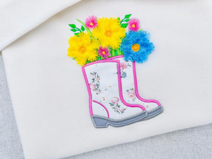 Floral Ranch Farmer Boots – Floral machine embroidery pattern by Artapli