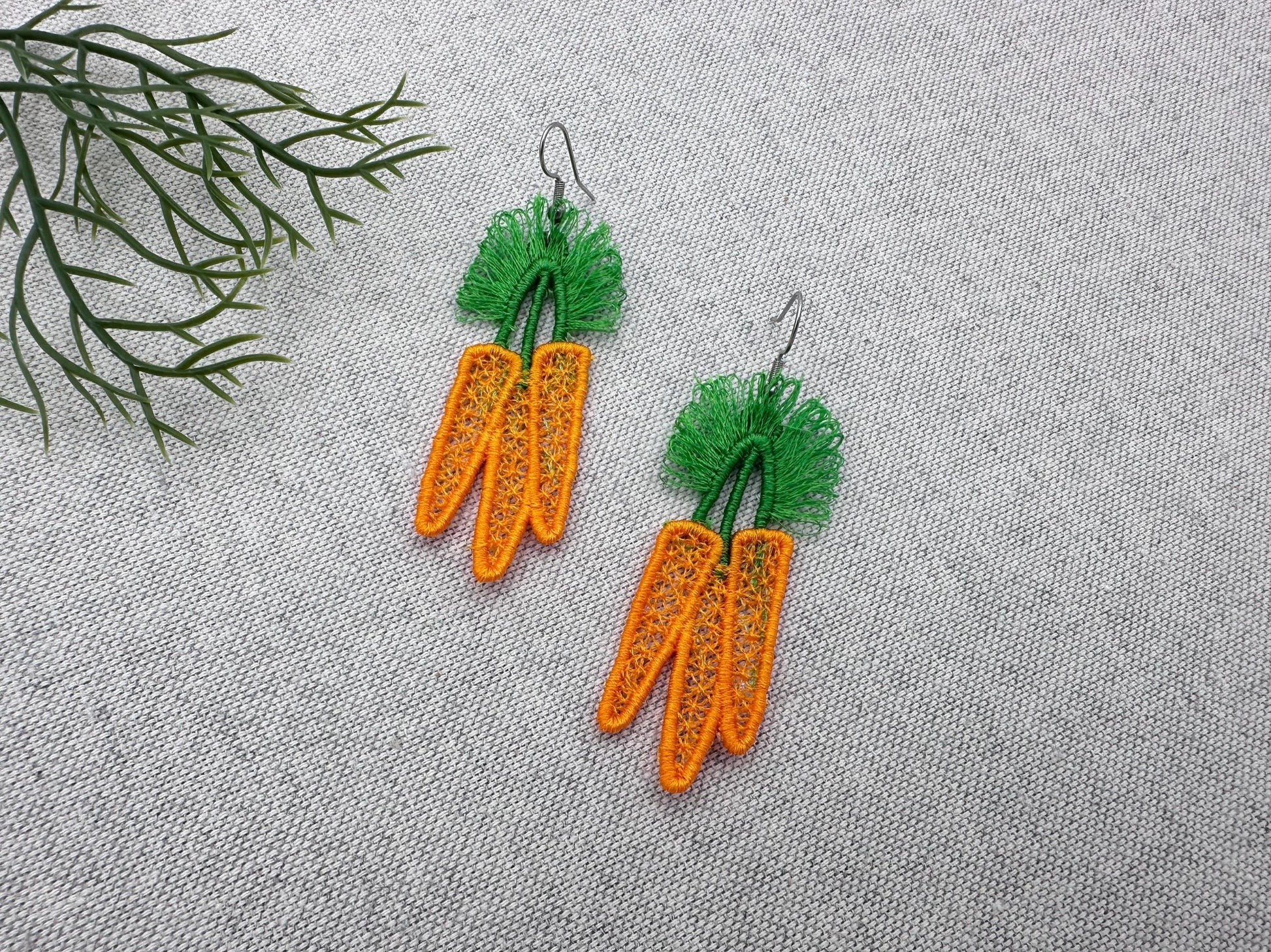 Three Easter Carrots FSL – Chenille embroidery design by Artapli