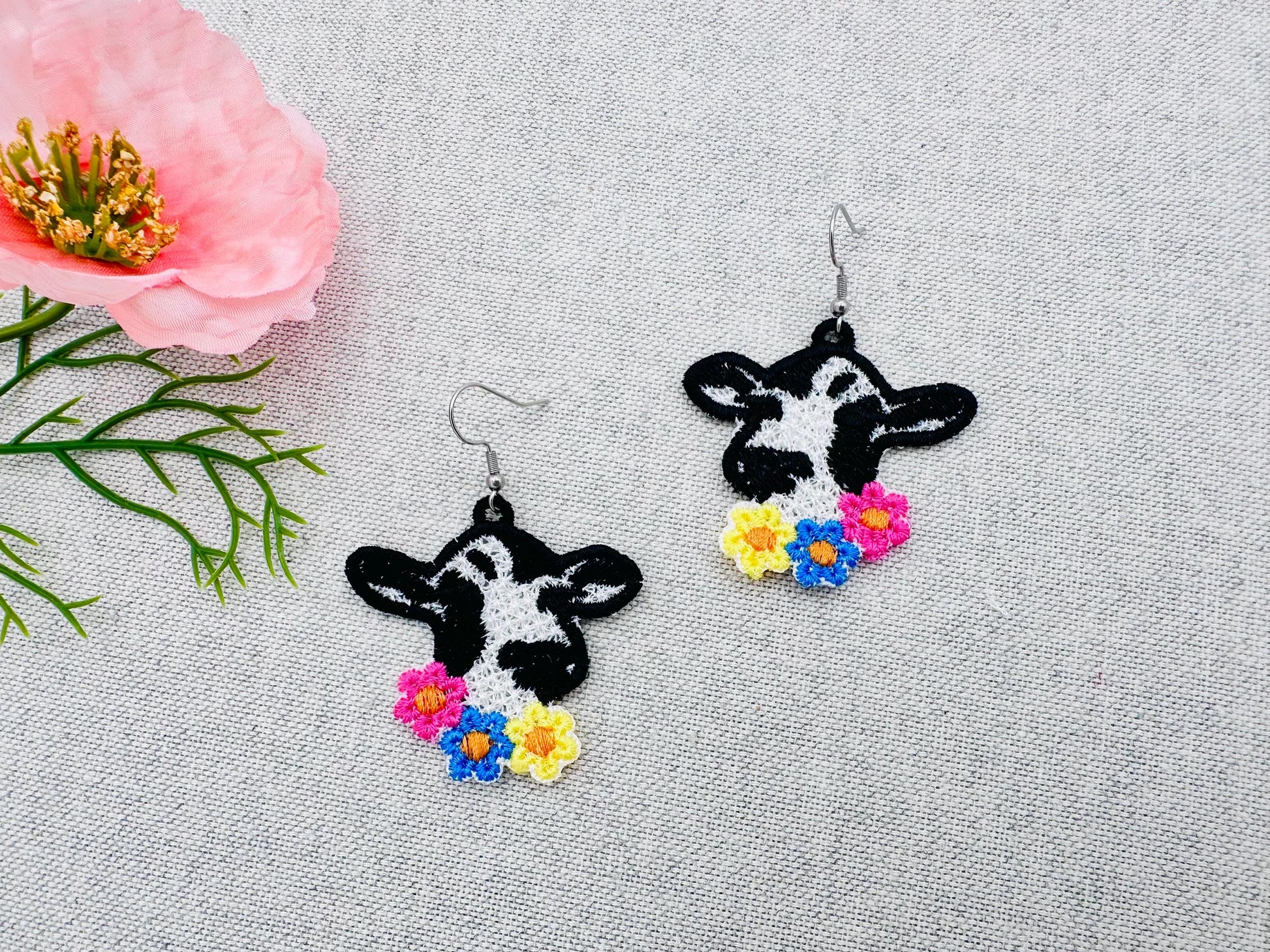 Floral Wreath Cowgirl Earrings FSL Machine Embroidery 1.7" 4" | PES DST JEF | Artapli