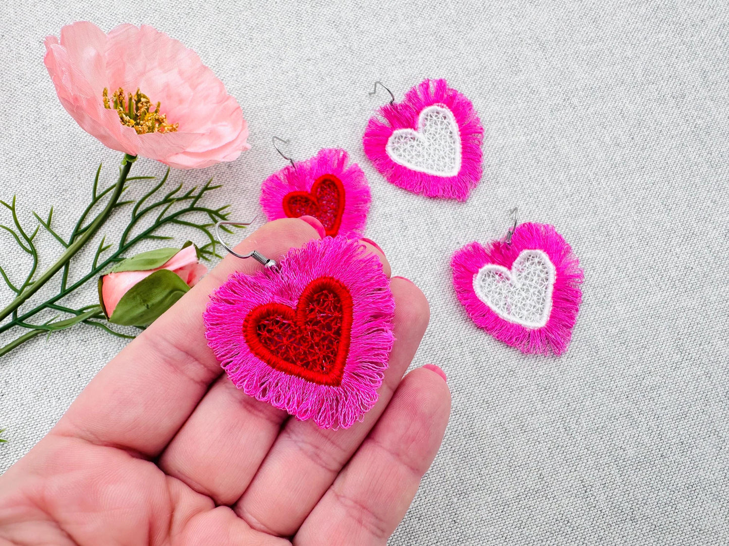 Fluffy Heart Earrings FSL – Earrings embroidery design by Artapli