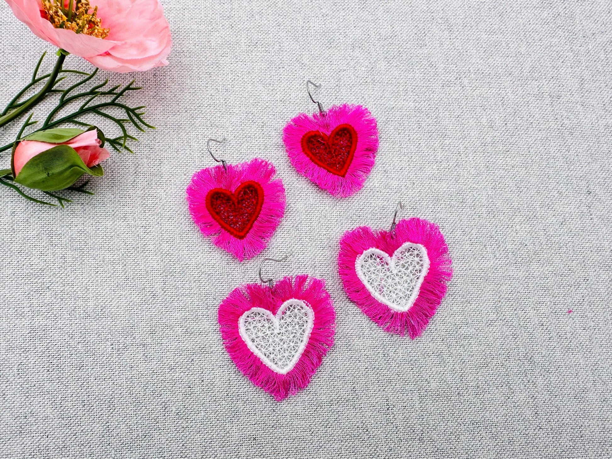 Fluffy Heart Earrings FSL – Fluffy embroidery pattern by Artapli