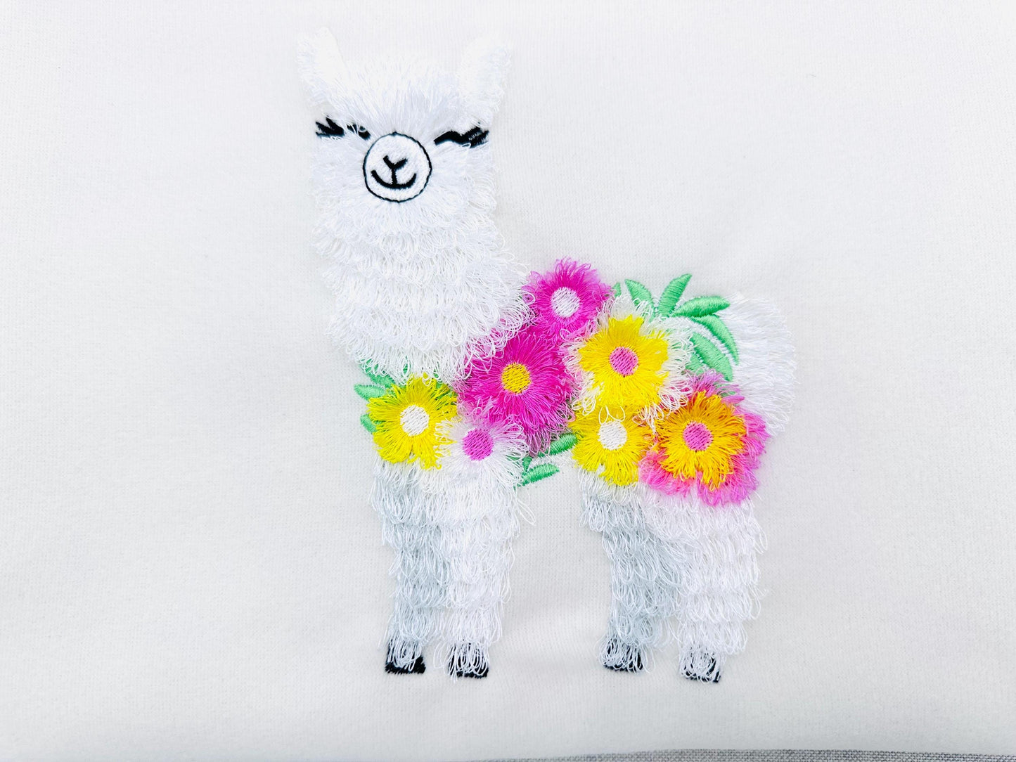 Fringed Floral Pretty Llama – Sizes 6" 7" 5" Digital Embroidery File | Artapli