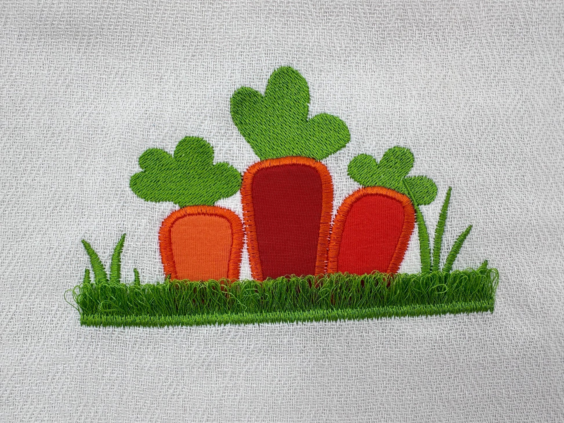 Carrot Applique in fringed Grass Embroidery 4" 4.5" 5" 5.5" 6" 7" | Chenille PES DST JEF | Artapli