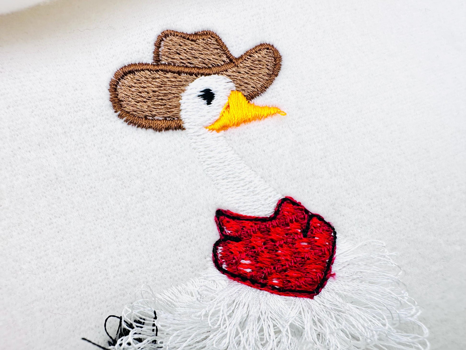 Fringed Goose with Cowboy hat – Sizes 3.5" 4" 4.5" 5" Digital Embroidery File | Artapli