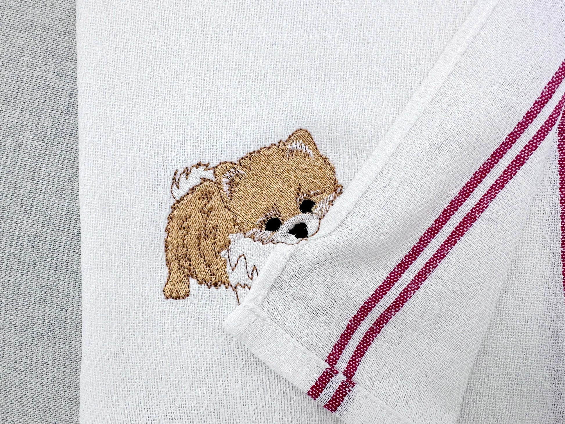 Lovely playing Pomeranian Puppy Dog kitchen dish towel pet animal kids machine embroidery designs ITH