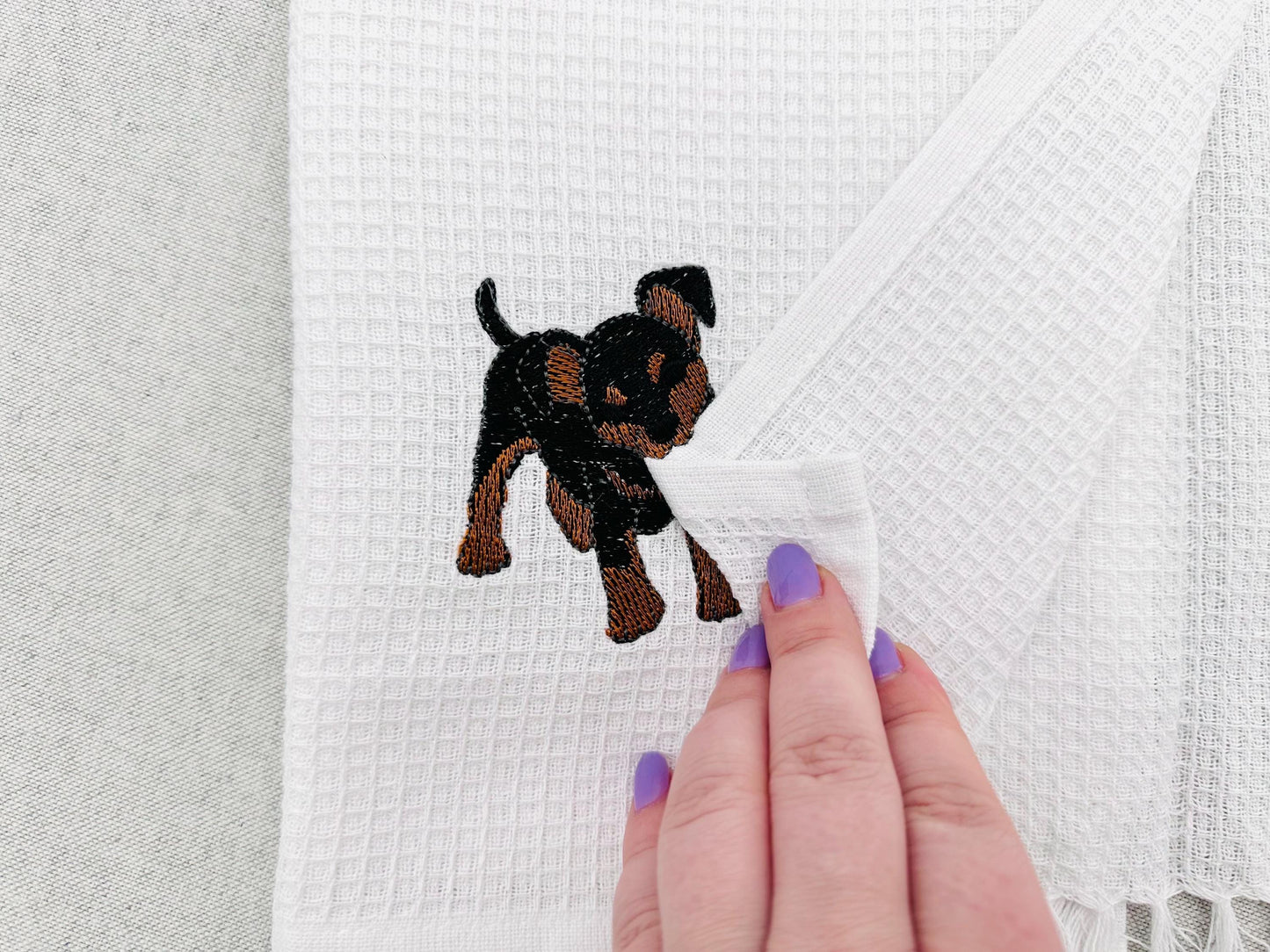 Playing Miniature Pinscher Puppy Dog Mama kitchen dish towel pet animal thief machine embroidery designs ITH