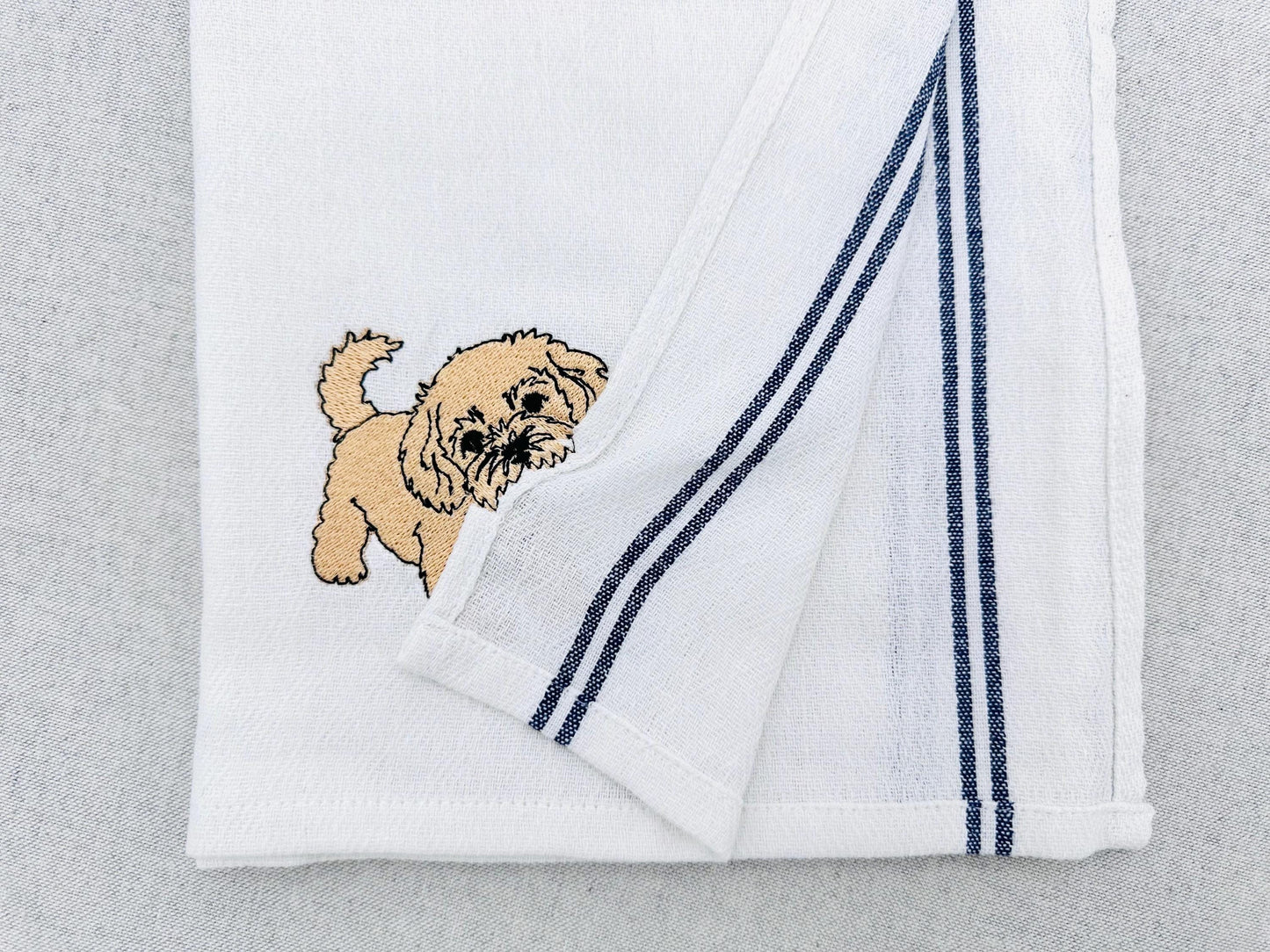 Playing Little Maltipoo Puppy Dog Mama kitchen dish towel animal pet thief machine embroidery designs ITH