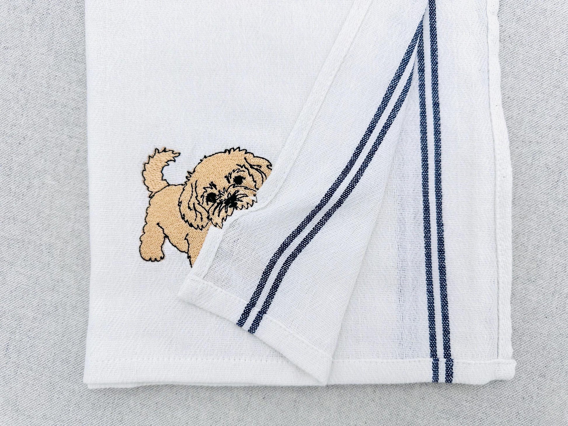 Playing Little Maltipoo Puppy Dog Mama kitchen dish towel animal pet thief machine embroidery designs ITH