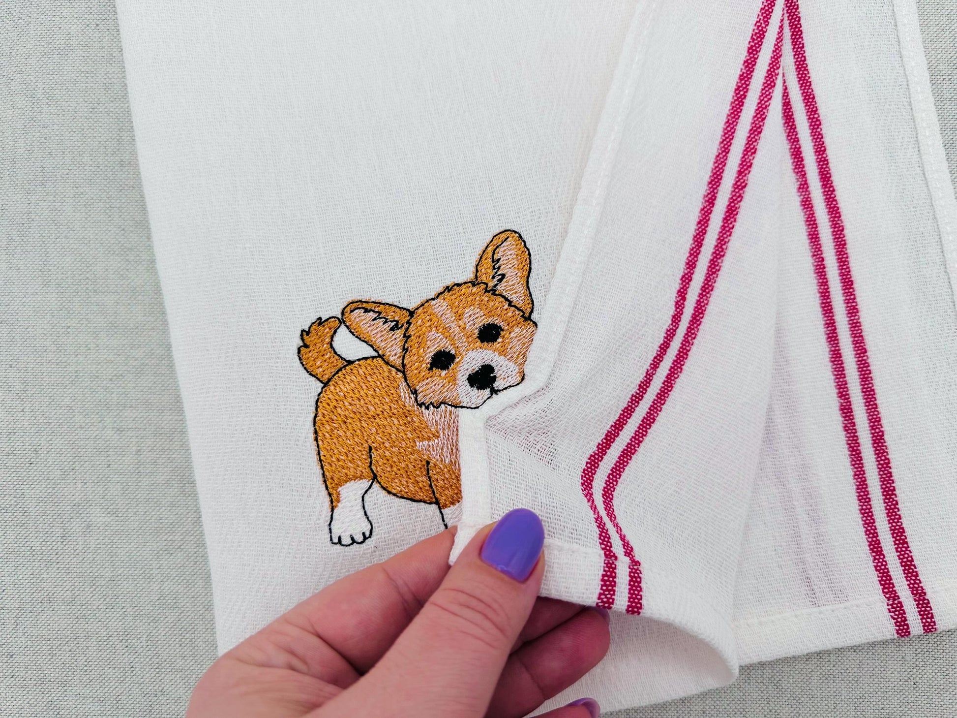 Lovely playing Corgi Puppy Dog Mama kitchen dish towel pet animal kids machine embroidery designs ITH