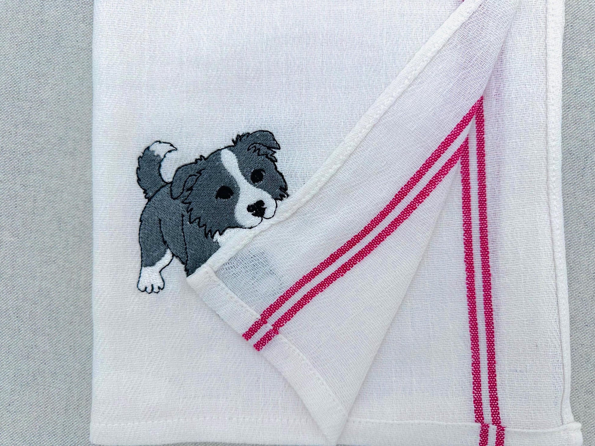 Playing Border Collie Puppy Dog Mama kitchen dish towel pet animal kids machine embroidery designs ITH