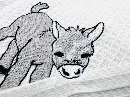 Playing Little Baby Donkey Foal kitchen dish towel Farm animal kids machine embroidery designs ITH