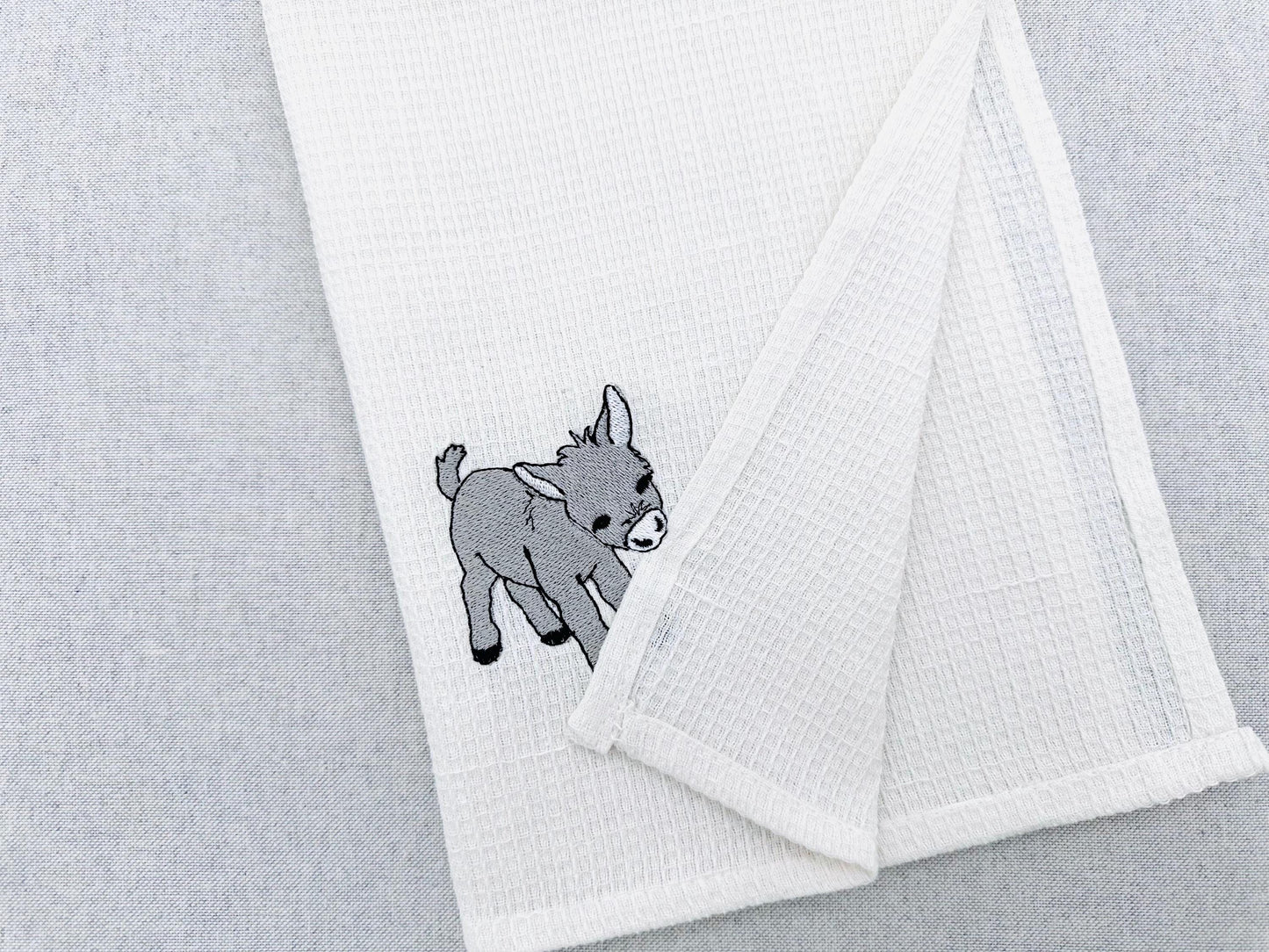 Playing Little Baby Donkey Foal kitchen dish towel Farm animal kids machine embroidery designs ITH