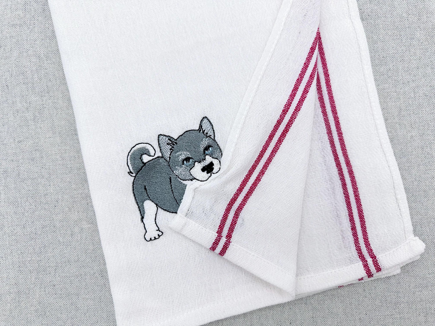 Lovely playing Husky Puppy Dog Mama kitchen dish towel pet animal kids machine embroidery designs ITH