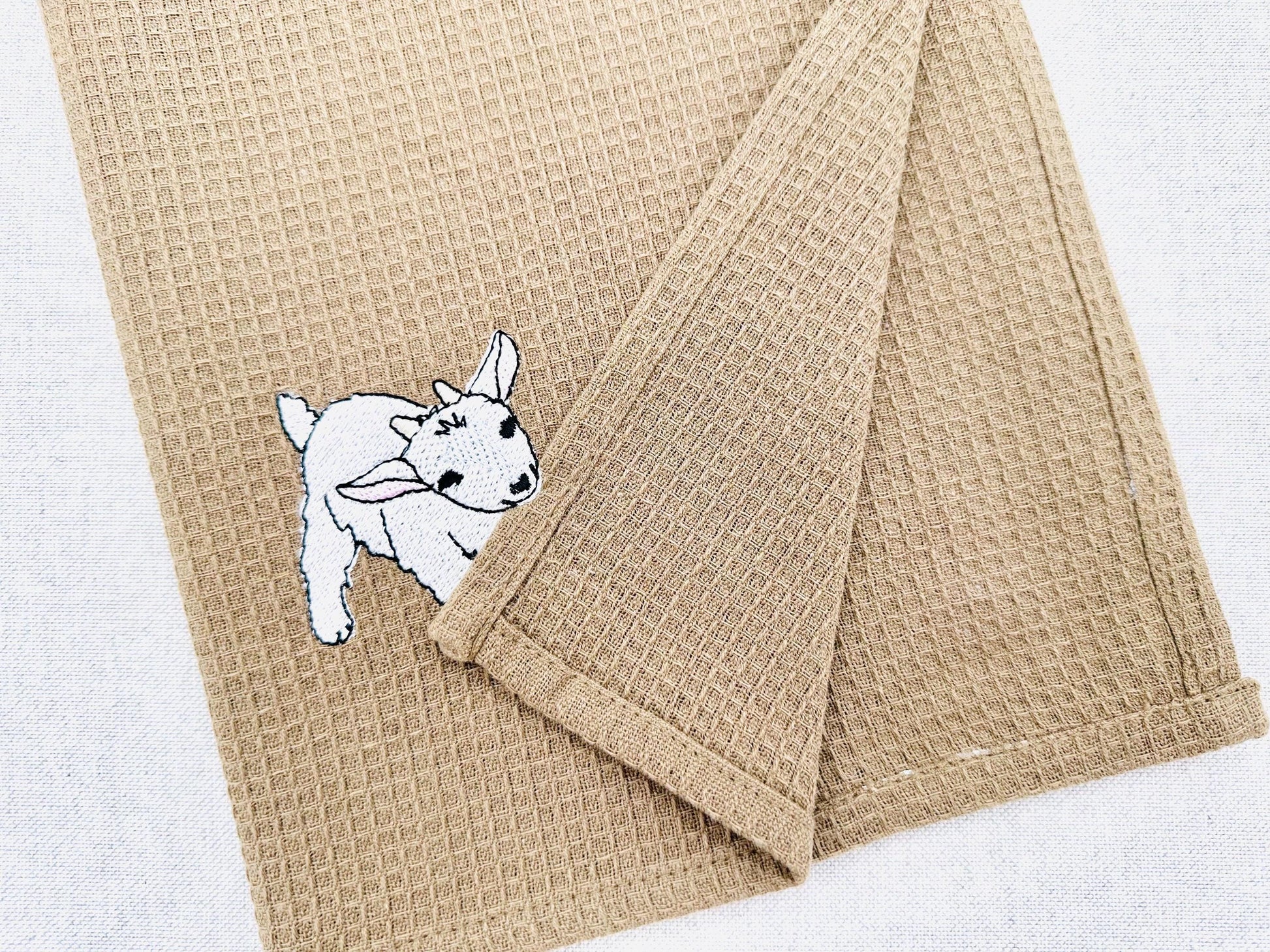 Cute Playing Little Baby Goat kitchen dish towel Farm animal kids machine embroidery designs ITH