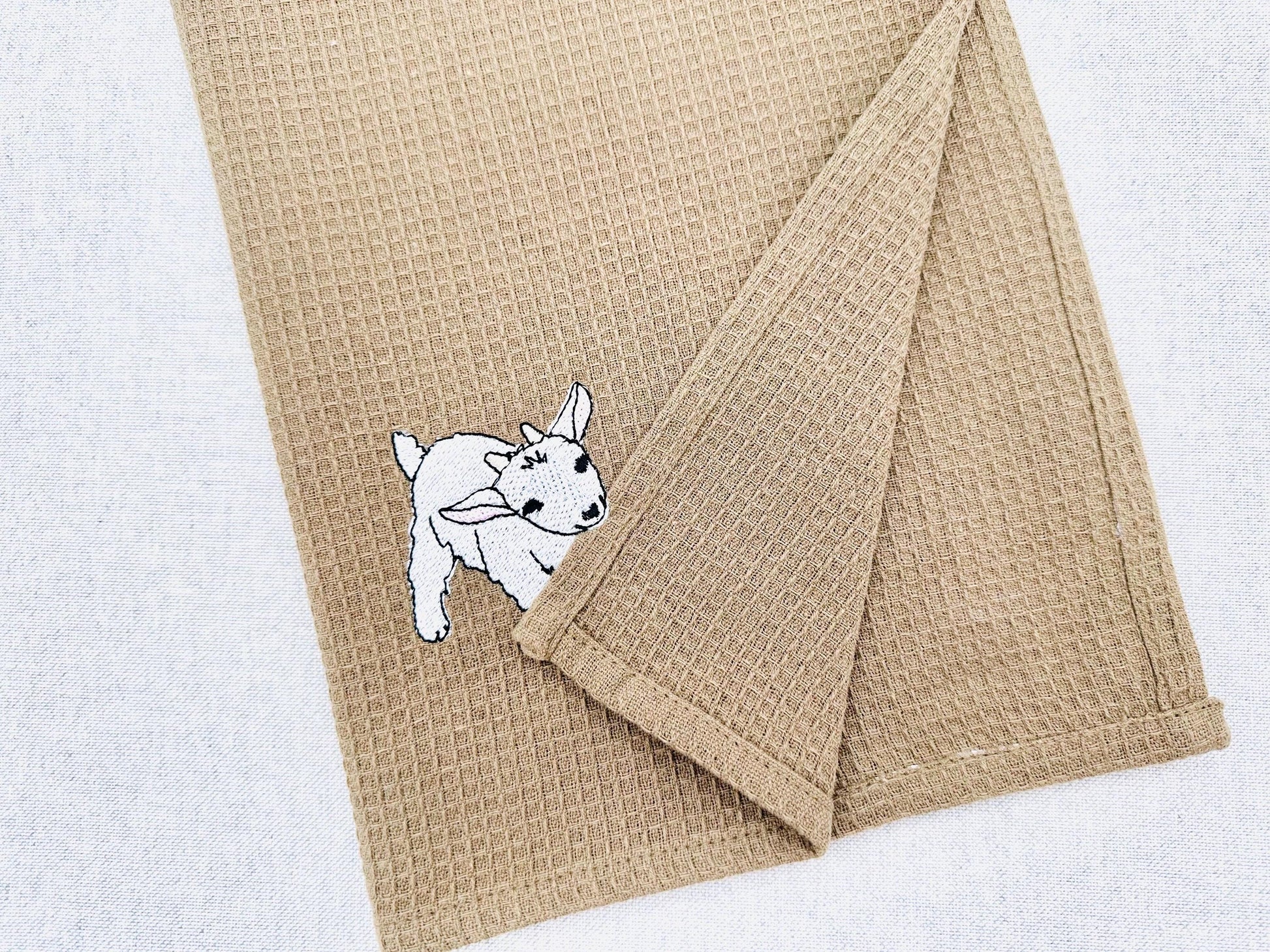 Cute Playing Little Baby Goat kitchen dish towel Farm animal kids machine embroidery designs ITH