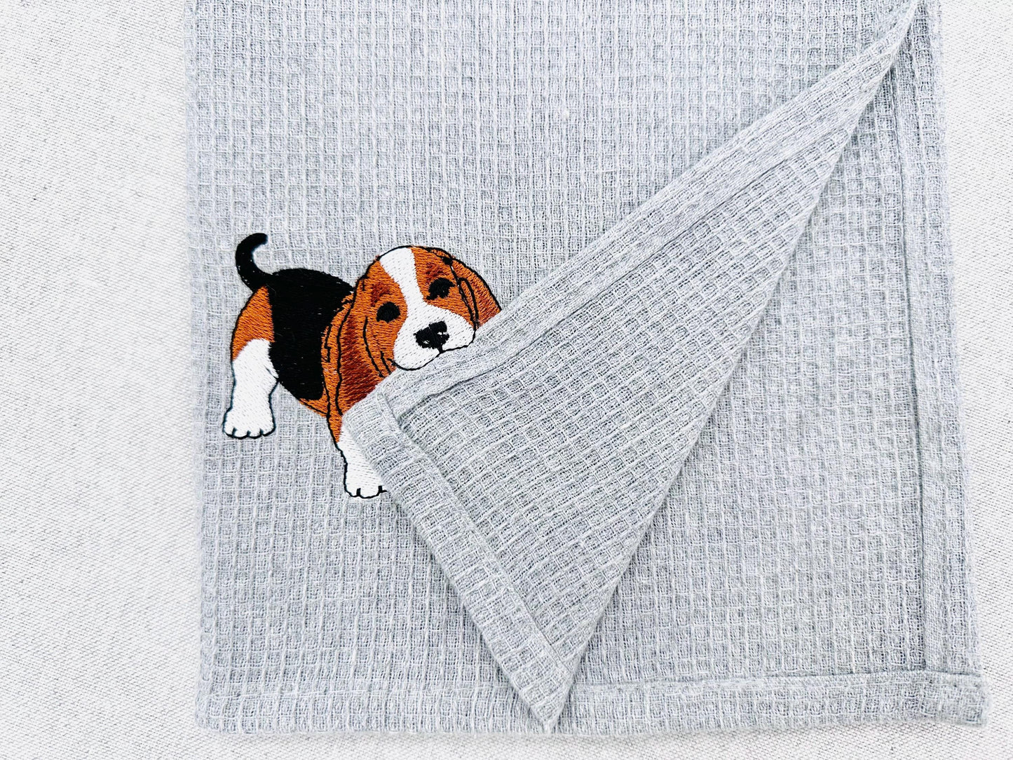 Cute playing Basset Hound Puppy Dog Mama kitchen dish towel pet animal kids machine embroidery designs ITH
