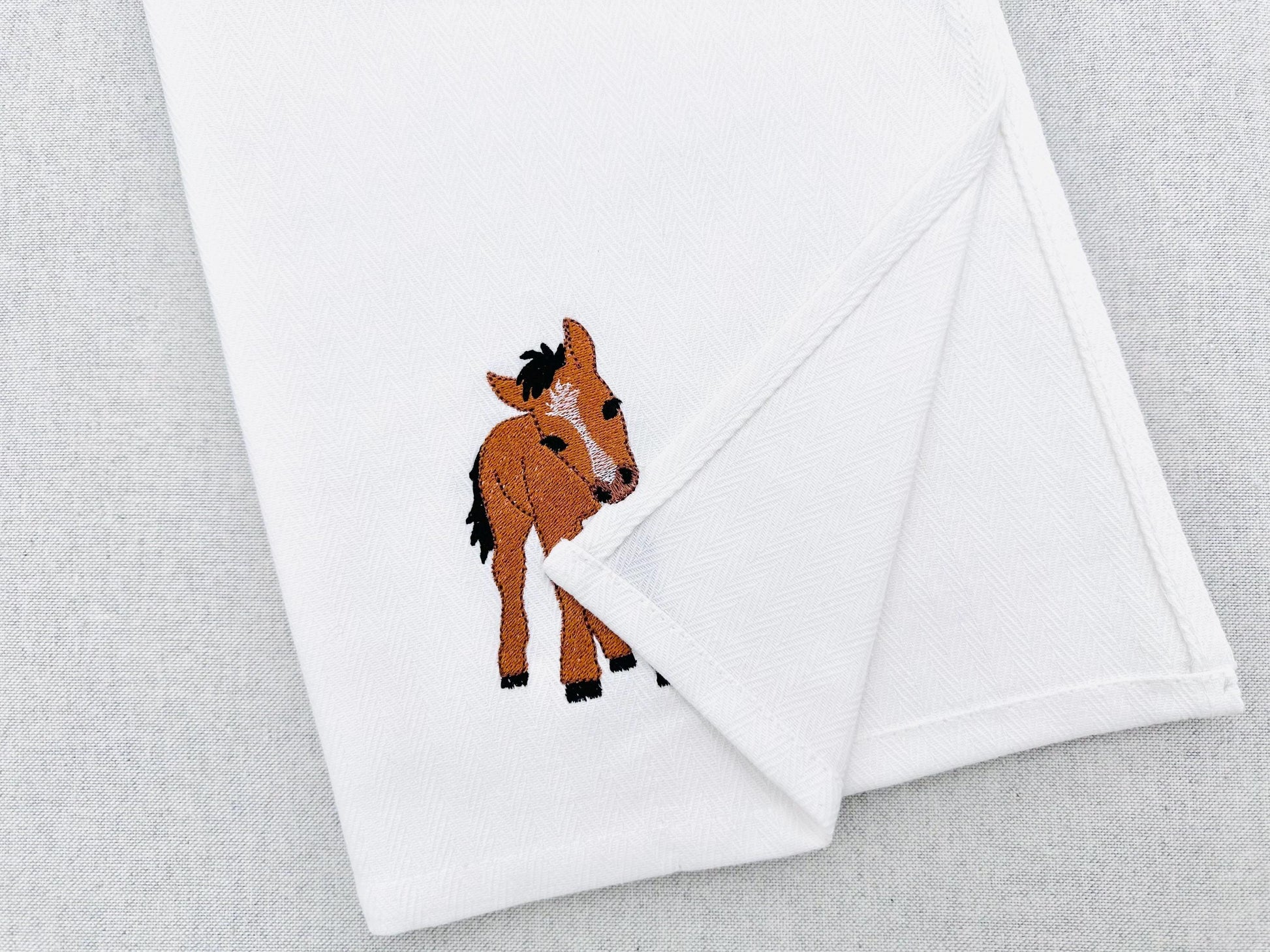 Playing Little Baby Horse Foal kitchen dish towel Farm animal kids machine embroidery designs ITH