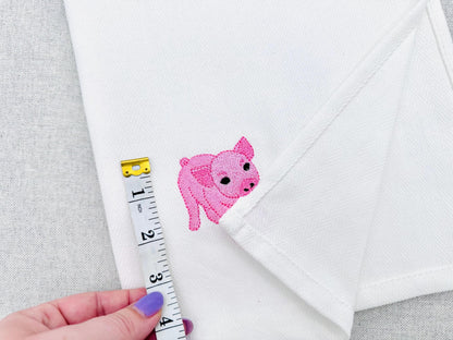 Playing Little Baby Pig Piglet Piggie kitchen dish towel Farm animal kids machine embroidery designs ITH