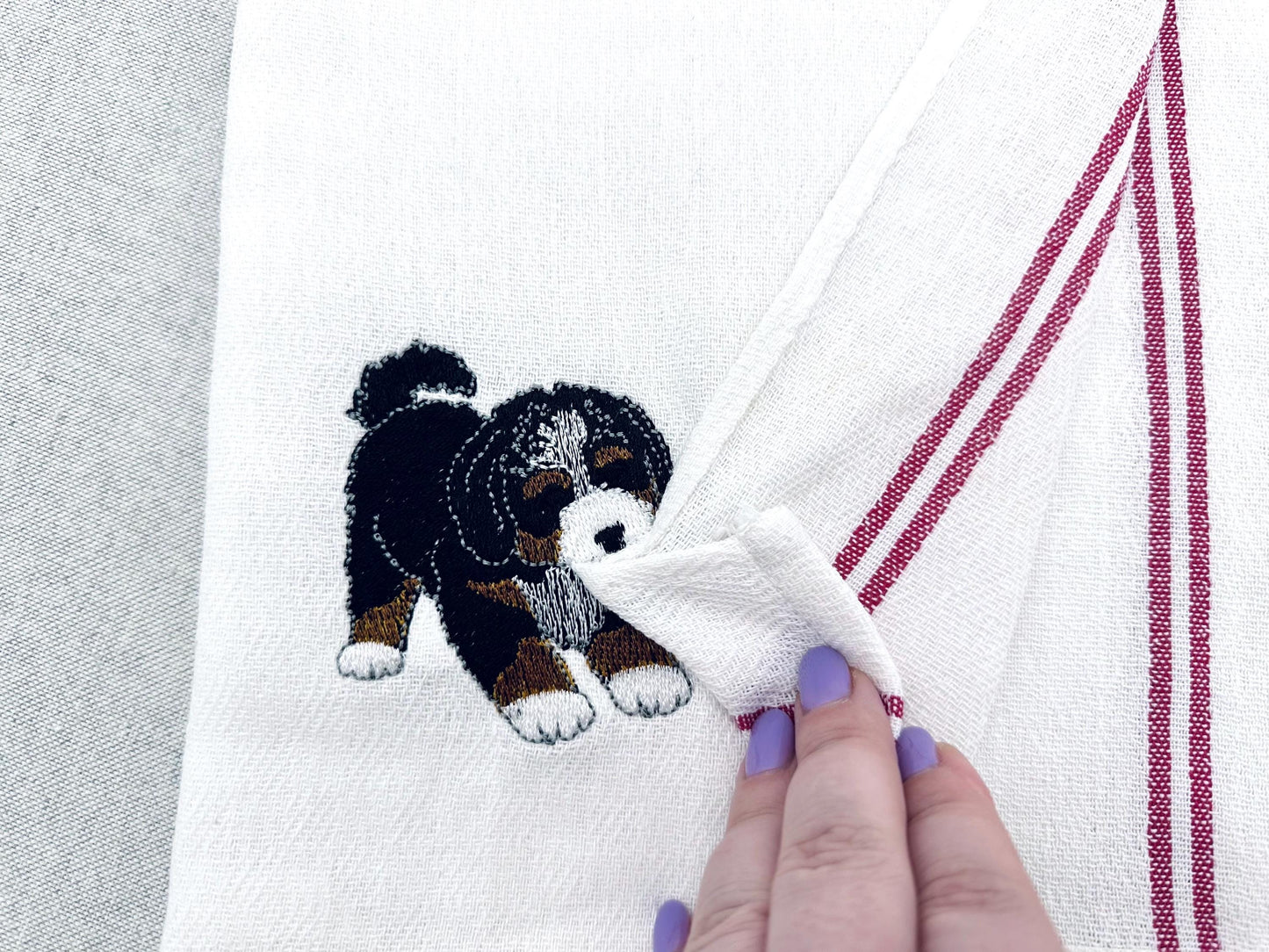 Cute Playing Bernese Mountain Puppy Dog Mama kitchen dish towel pet animal kids machine embroidery designs ITH