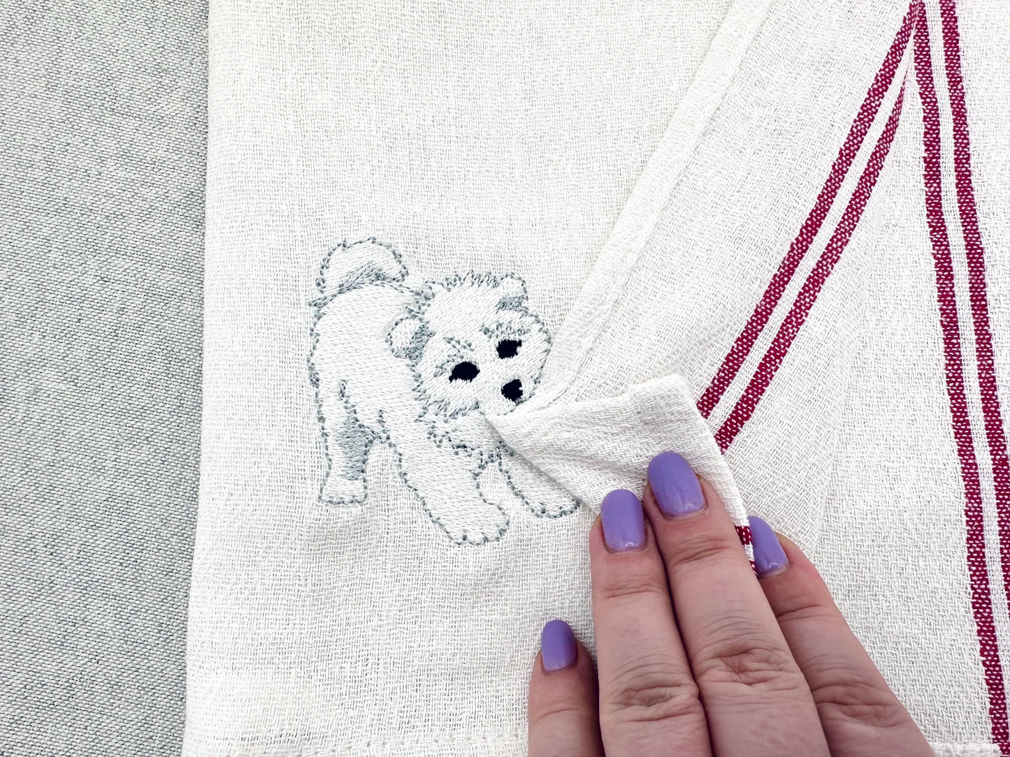 Cute Playing Little Samoyed Puppy Dog Mama kitchen dish towel pet animal kids machine embroidery designs ITH