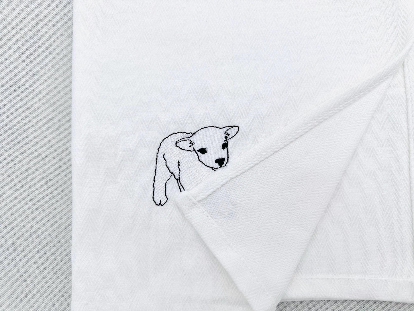Playing Little Lamb Baby Sheep kitchen dish towel Farm animal kids machine embroidery designs ITH