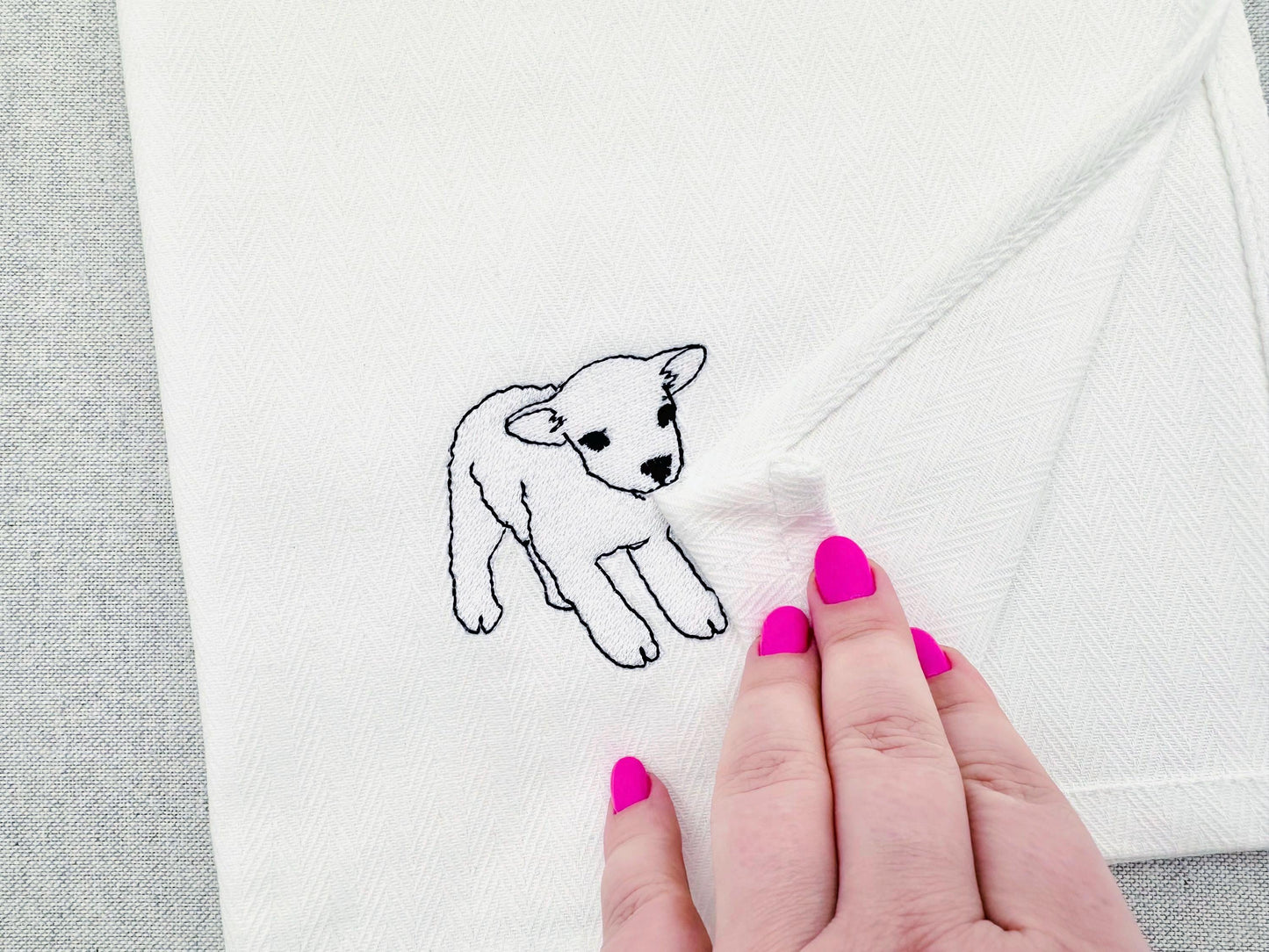 Playing Little Lamb Baby Sheep kitchen dish towel Farm animal kids machine embroidery designs ITH
