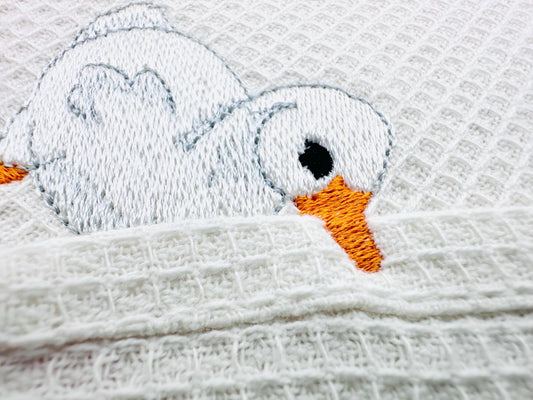 Playing Baby Goose Gosling Animal Thief kitchen dish towel Farm bird Mama machine embroidery designs ITH